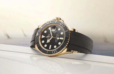 Rolex Oyster Perpetual Yacht-Master 42 cỗ máy thời gian dưới biển khơi