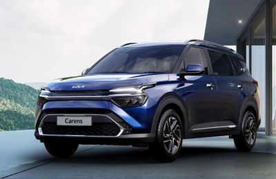 Đại lý bắt đầu nhận cọc Kia Carens 2023, phân khúc MPV thêm sôi động