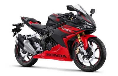 Honda CBR250RR 2023 cải tiến thiết kế, nâng cấp động cơ