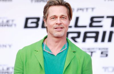 Brad Pitt ra mắt dòng sản phẩm chăm sóc da phi giới tính