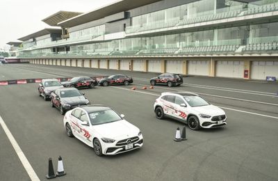 Mercedes-Benz Driving Festival 2022 trải nghiệm trên đường đua F1