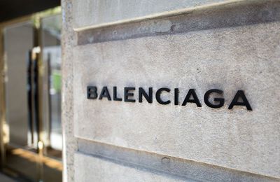 Thương hiệu Balenciaga chính thức ra mắt dịch vụ “re-sell”
