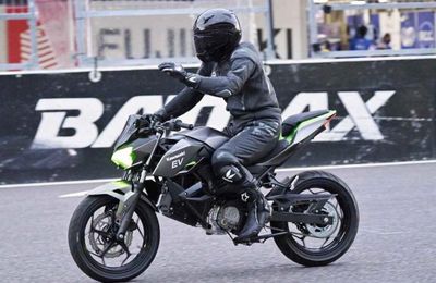 Hai mẫu mô tô điện Kawasaki đầu tiên sẽ ra mắt vào tháng 11