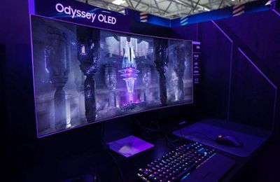 Samsung OLED G8 là màn hình chơi game OLED đầu tiên của hãng