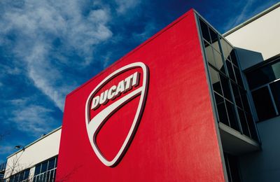 Lần đầu tiên trong lịch sử doanh số Ducati vượt mốc doanh số 60.000 xe