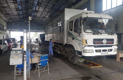 Đăng kiểm ô tô cần nộp những loại phí nào?
