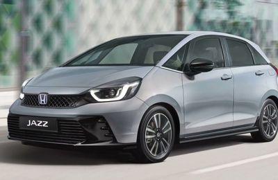 Honda Jazz Facelift 2023: Mạnh mẽ hơn, thể thao hơn