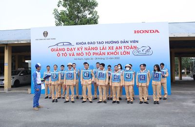 HVN triển khai thành công khóa đào tạo lái xe an toàn cho Hướng dẫn viên Cục CSGT
