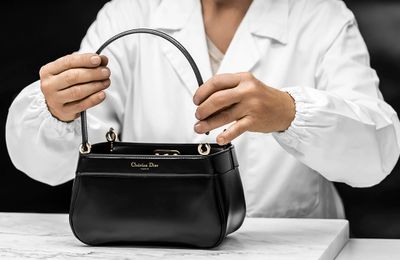 Chiếc túi Dior Key Bag mới mang phong cách vượt thời gian