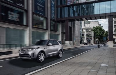 Jaguar và Land Rover Việt Nam khởi động chương trình hợp tác với ngân hàng Vietcombank