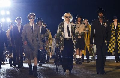 “Sexy” trong trang phục nam - thời trang menswear ngày càng nở rộ?