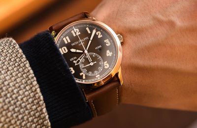 Khám phá mẫu đồng hồ Patek Philippe Calatrava Pilot Travel Time 5524R