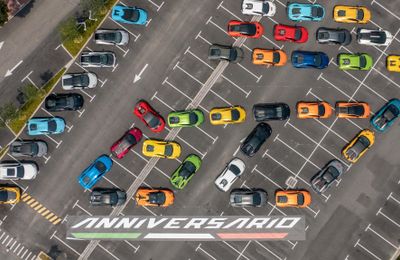 Lamborghini Esperienza Giro 2023 đã đến Đông Nam Á
