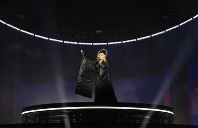 Nữ hoàng nhạc Pop Madonna - Biểu tượng thời trang đã trở lại!
