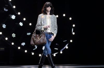 Những chiếc Skinny Jeans không bao giờ "lỗi thời" bạn nên sở hữu