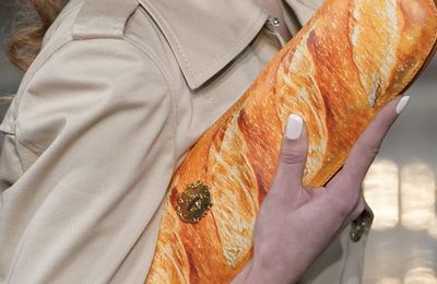 Bánh mì Baguette: Chiếc bánh mì được cả thế giới thời trang yêu thích