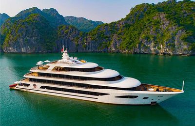 Combo đẳng cấp 5*: Du thuyền Scarlet Pearl 5* + Thủy phi cơ