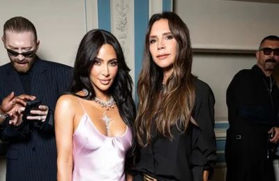 Bộ sưu tập Victoria Beckham Xuân Hè 2024 bức thư tình lãng mạn