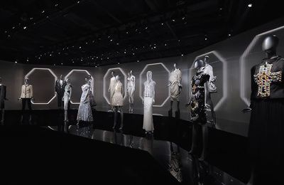 Khai mạc triển lãm Swarovski Masters of Light tại Thượng Hải