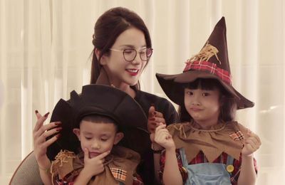 Diệp Lâm Anh tổ chức sinh nhật cho hai con trong ngày Halloween