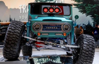 "Quái vật" Toyota FJ Bruiser có gì khác biệt?