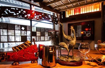 Nhà hàng Việt đưa hình ảnh mái hiên đến Mỹ, tạo ra không gian để bớt nhớ nhà