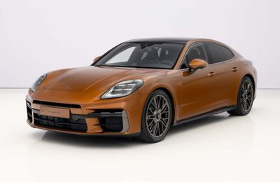 Porsche Panamera thế hệ mới ra mắt, giá từ 100.000 USD