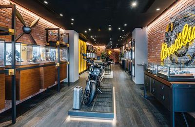 Boutique Breitling cửa hàng đầu tiên tại TP. HCM