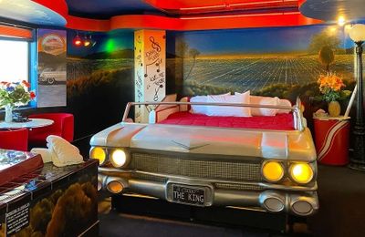 Hotel Kitsch: Chuyến tham quan thú vị về những nơi nghỉ kỳ ảo ở Mỹ