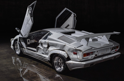Siêu xe Lamborghini Countach 34 tuổi vỡ nát vẫn được trả giá 1,35 triệu USD