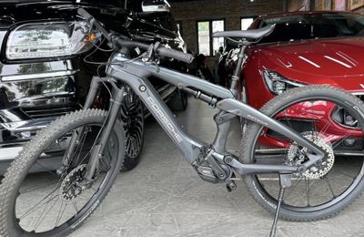 Xe đạp điện Porsche eBike Cross giá hơn 235 triệu đồng mới về Việt Nam có gì hay?