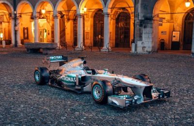 RM Sotheby's bán chiếc Mercedes-AMG Petronas F1 W04 của Lewis Hamilton