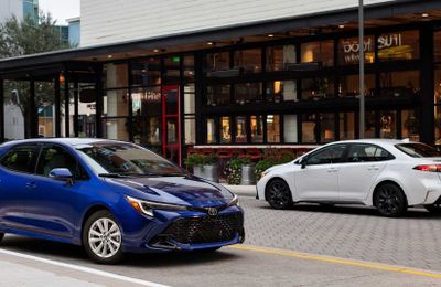 Toyota trở thành hãng xe bán chạy nhất năm 2022
