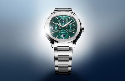 Piaget Polo Perpetual Calendar thêm lịch vạn niên thiết kế siêu mỏng