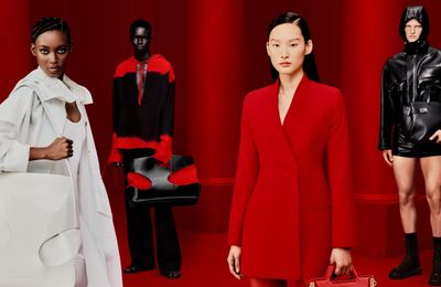 CHIẾN DỊCH XUÂN HÈ 2023 FERRAGAMO
