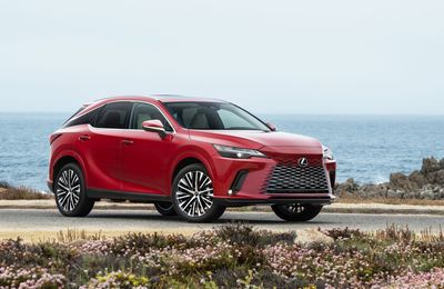 Lexus Việt Nam ra mắt Lexus RX 2023 hoàn toàn mới