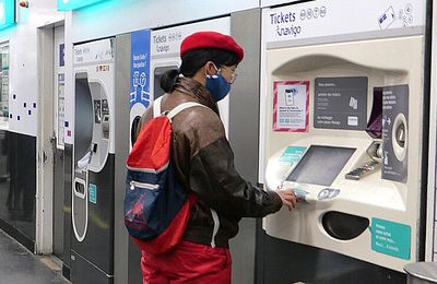 Ba kinh nghiệm đi chơi Paris với chi phí thấp