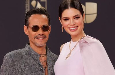 Vợ Marc Anthony khoe bụng bầu trên thảm đỏ