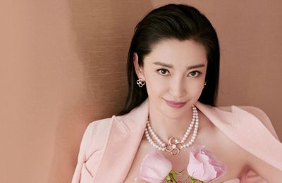 Lý Băng Băng chải tóc hơn 300 lần một ngày