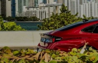 Hyundai Sonata phiên bản cuối cùng lộ diện?