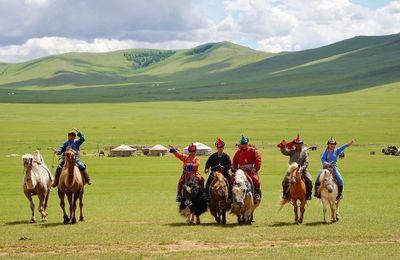 Tour Mông Cổ 9N8Đ: Khám phá vùng đất của những thảo nguyên xanh bát ngát