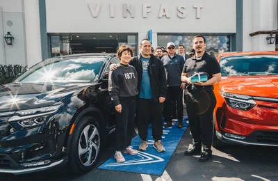 VinFast bàn giao lô xe VinFast VF8 tới tay khách hàng Mỹ