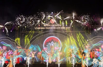 Đêm khai hội du lịch Cẩm Xuyên