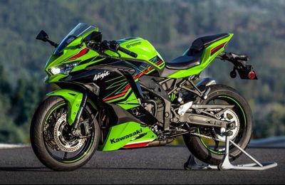 Ra mắt xe Kawasaki ZX-4R 2023 tại Triển lãm Ô tô quốc tế Bangkok