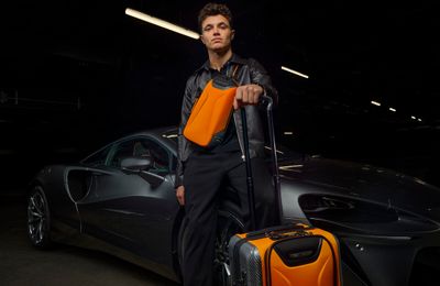 TUMI ra mắt bộ sưu tập giới hạn McLaren 60th Anniversary Collection