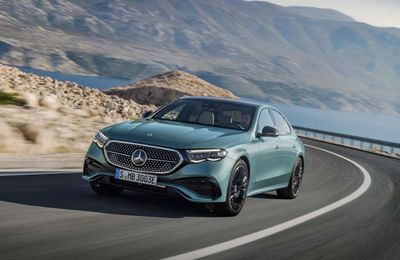 Ra mắt Mercedes-Benz E-Class 2024 thế hệ mới với ngập tràn công nghệ