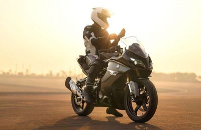 BMW G310 RR phiên bản 2023 ra mắt tại Ấn Độ