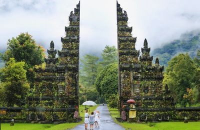 Khám phá tour du lịch Bali từ cổng trời Handara đến đền nước Ulun Dan