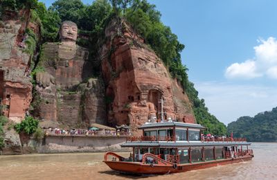 Thưởng ngoạn tuyệt cảnh của tỉnh Tứ Xuyên trong tour Trung Quốc 5N4Đ