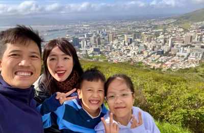 Vợ chồng cùng 2 con nhỏ đi roadtrip khám phá Nam Phi trong 21 ngày
